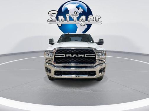 2024 RAM 3500 Big Horn Crew Cab 4x4 8' Box