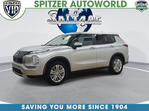 Alloy Silver Metallic 2022 Mitsubishi Outlander ES 2.5 2WD