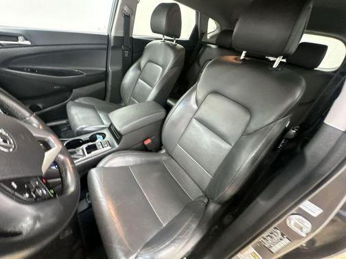 2018 Hyundai TUCSON SEL Plus