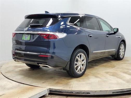 2022 Buick Enclave AWD Essence