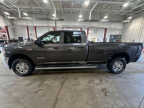 2020 RAM 2500 Tradesman Crew Cab 4x4 8' Box