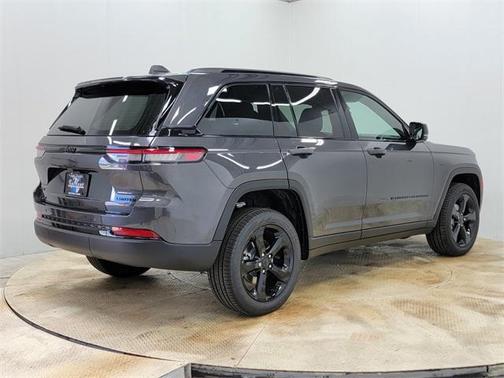 2025 Jeep Grand Cherokee Limited X
