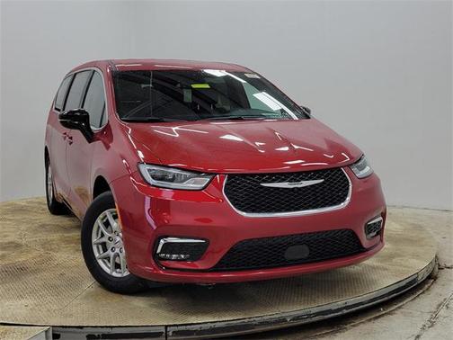 2025 Chrysler Pacifica L