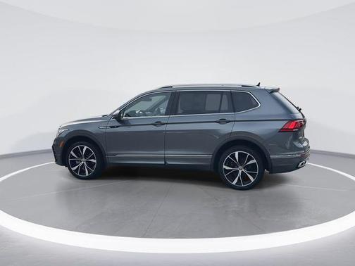 2022 Volkswagen Tiguan 2.0T SEL R-Line 4MOTION