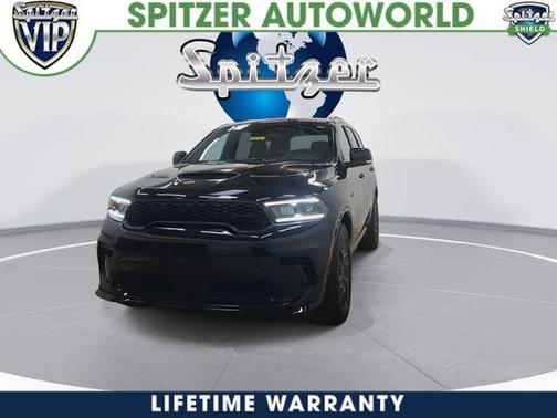 DB Black Crystal Clearcoat 2026 Dodge Durango GT Plus