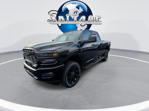 Diamond Black Crystal Pearlcoat 2026 RAM 3500 Big Horn Crew Cab 4x4 6'4' Box