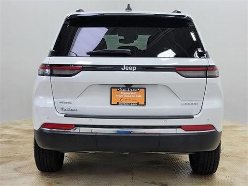 2024 Jeep Grand Cherokee Laredo