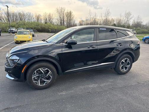 Fusion Black 2023 Kia Sportage LX
