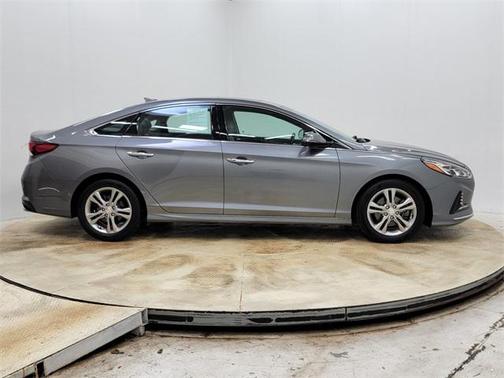 2018 Hyundai SONATA Limited