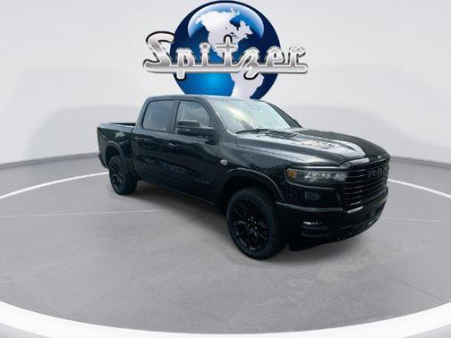 Diamond Black Crystal Pearlcoat 2026 RAM 1500 Laramie