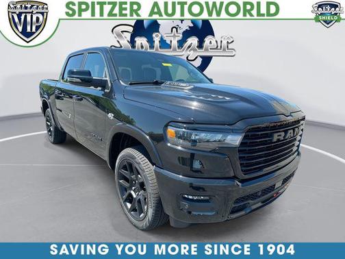 Diamond Black Crystal Pearlcoat 2026 RAM 1500 Laramie