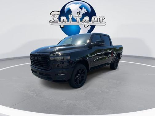 Diamond Black Crystal Pearlcoat 2026 RAM 1500 Laramie