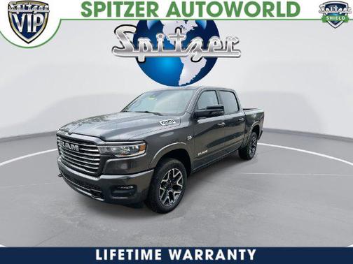 Granite Crystal Metallic Clearcoat 2027 RAM 1500 Laramie