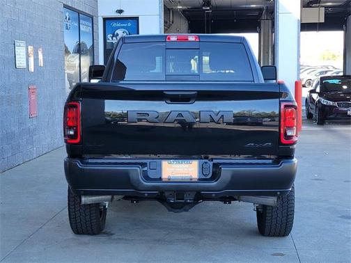 2025 RAM 2500 Tradesman Crew Cab 4x4 6'4' Box