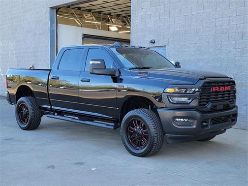 2025 RAM 2500 Tradesman Crew Cab 4x4 6'4' Box