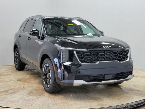 Ebony Black 2025 Kia Sorento S