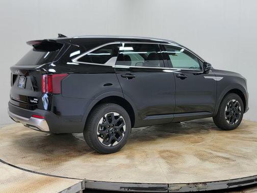Ebony Black 2025 Kia Sorento S