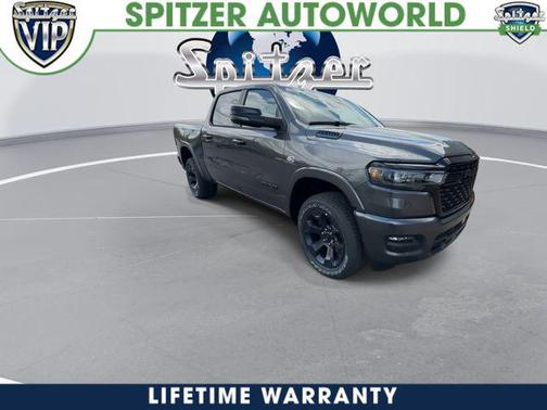 Granite Crystal Metallic Clearcoat 2026 RAM 1500 Big Horn/Lone Star