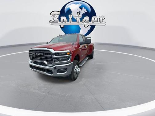 Molten Red Pearlcoat 2026 RAM 3500 Big Horn Crew Cab 4x4 8' Box