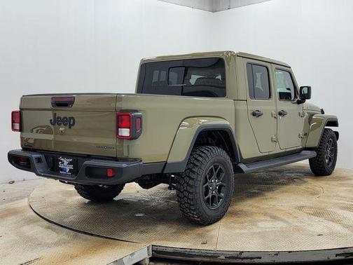 2025 Jeep Gladiator High Tide