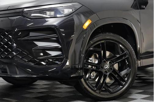 2025 Volkswagen Tiguan 2.0T SE R-Line Black 4MOTION