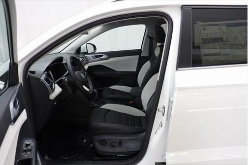 2025 Volkswagen Taos 1.5T SEL