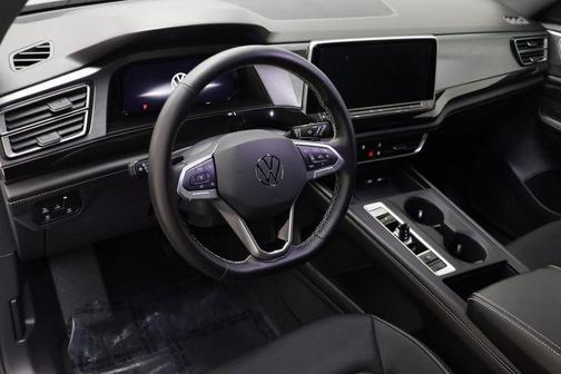 2025 Volkswagen Atlas Cross Sport 2.0T SE