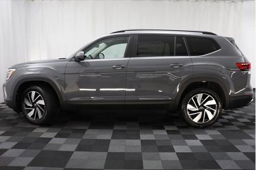 2025 Volkswagen Atlas 2.0T SE w/Technology 4MOTION