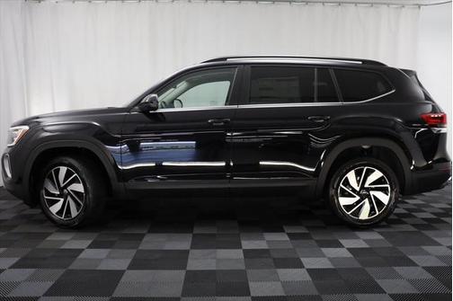 2025 Volkswagen Atlas 2.0T SE w/Technology 4MOTION