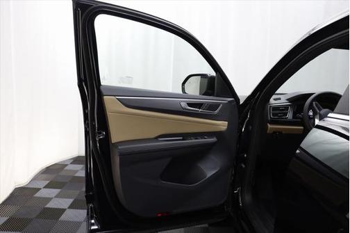 2025 Volkswagen Atlas Cross Sport 2.0T SE