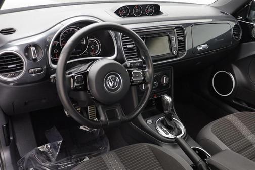 2014 Volkswagen Beetle DSG 2.0T R-Line