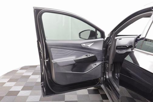 2023 Volkswagen ID.4 Pro S Plus