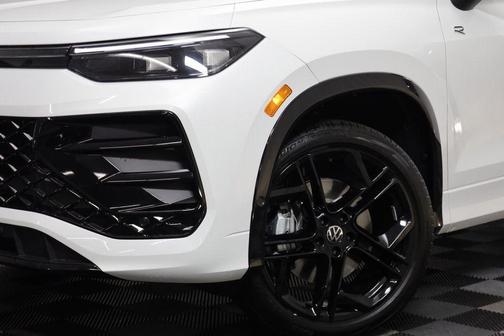 2026 Volkswagen Tiguan 2.0T SE R-Line Black 4MOTION