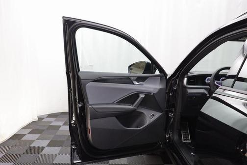 2025 Volkswagen Tiguan 2.0T SE R-Line Black 4MOTION