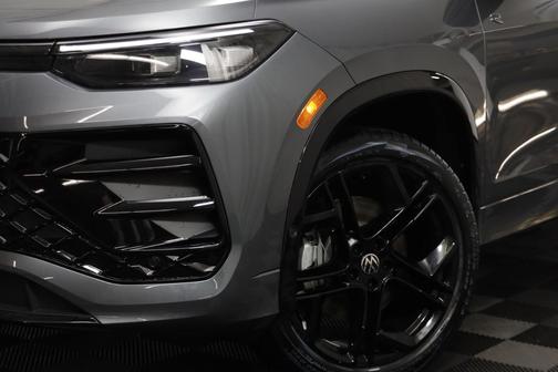 2026 Volkswagen Tiguan 2.0T SE R-Line Black 4MOTION