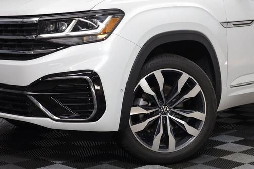2022 Volkswagen Atlas Cross Sport 3.6L V6 SEL Premium R-Line