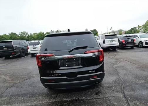 2022 GMC Acadia AWD AT4