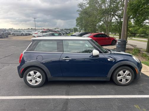 2016 MINI Hardtop Cooper