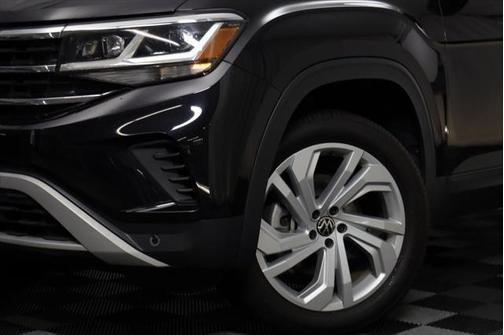2022 Volkswagen Atlas 3.6L SE w/Technology