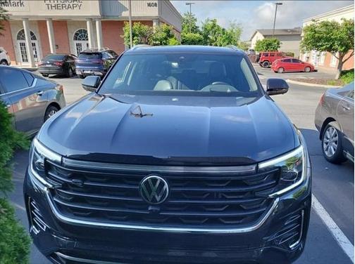 2024 Volkswagen Atlas Cross Sport 2.0T SEL Premium