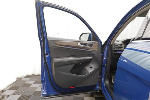 2025 Volkswagen Atlas 2.0T SEL Premium R-Line 4MOTION