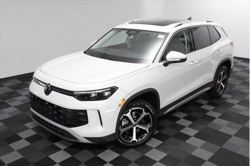 2025 Volkswagen Tiguan 2.0T SE 4MOTION