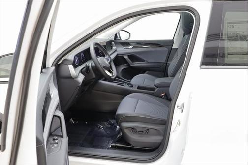 2025 Volkswagen Tiguan 2.0T SE 4MOTION