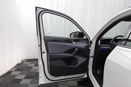 2025 Volkswagen Tiguan 2.0T SE R-Line Black 4MOTION