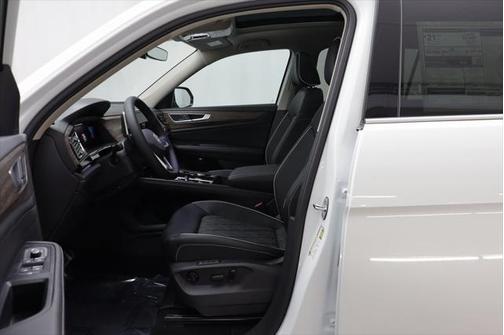 2025 Volkswagen Atlas 2.0T SEL Premium R-Line 4MOTION