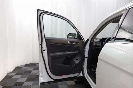 2025 Volkswagen Atlas 2.0T SEL Premium R-Line 4MOTION