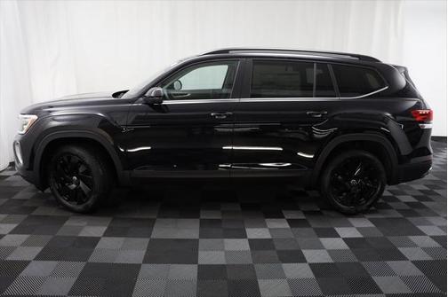 2025 Volkswagen Atlas 2.0T SE w/Technology 4MOTION