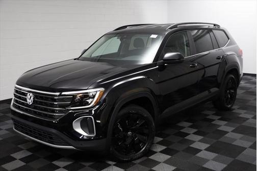 2025 Volkswagen Atlas 2.0T SE w/Technology 4MOTION