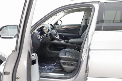 2025 Volkswagen Atlas 2.0T SEL Premium R-Line 4MOTION