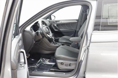 2022 Volkswagen Tiguan 2.0T SE R-Line Black 4MOTION
